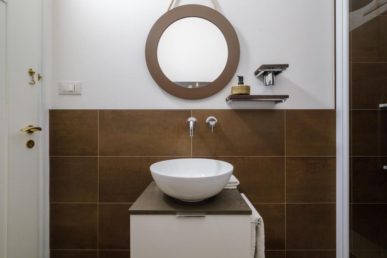 Fabula Rooms 3 Suites With Private Bathroom Болоня Екстериор снимка