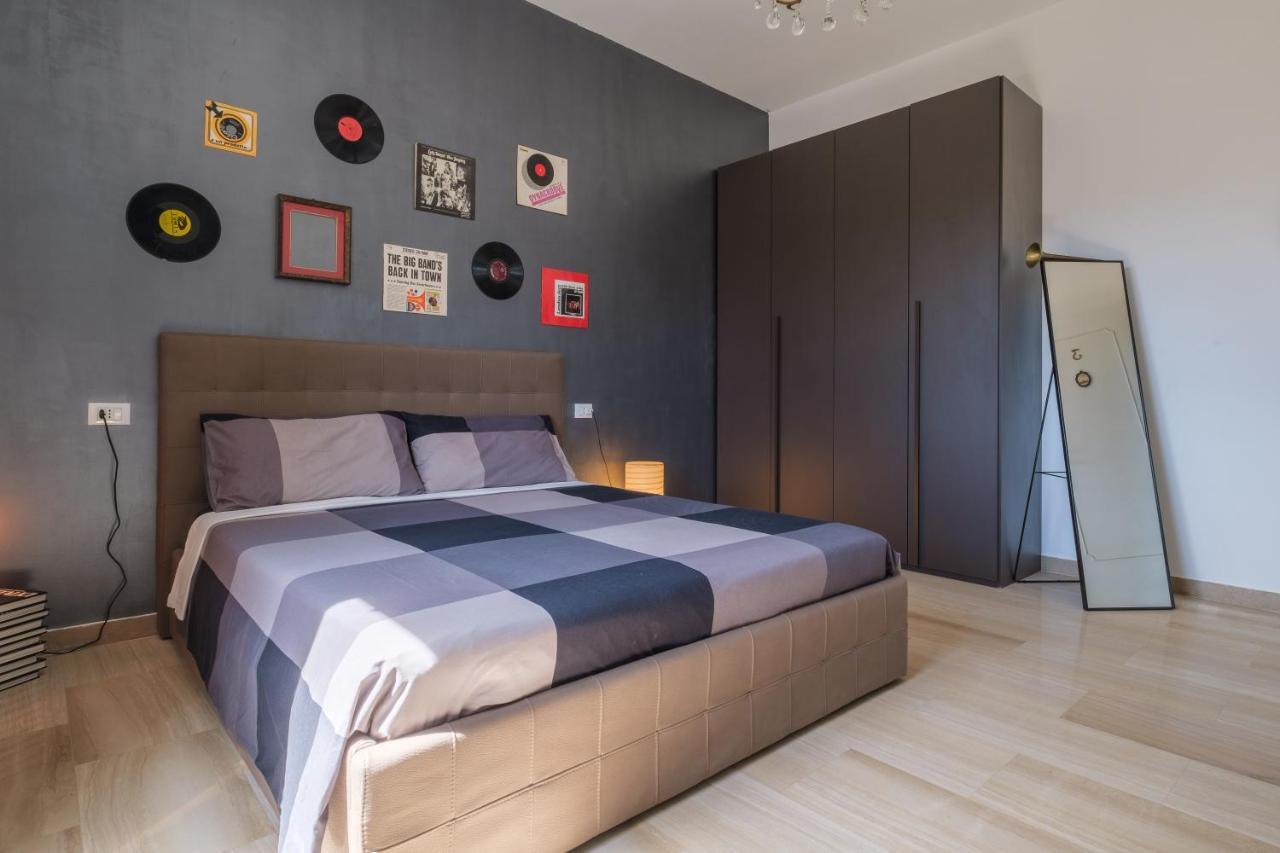 Fabula Rooms 3 Suites With Private Bathroom Болоня Екстериор снимка