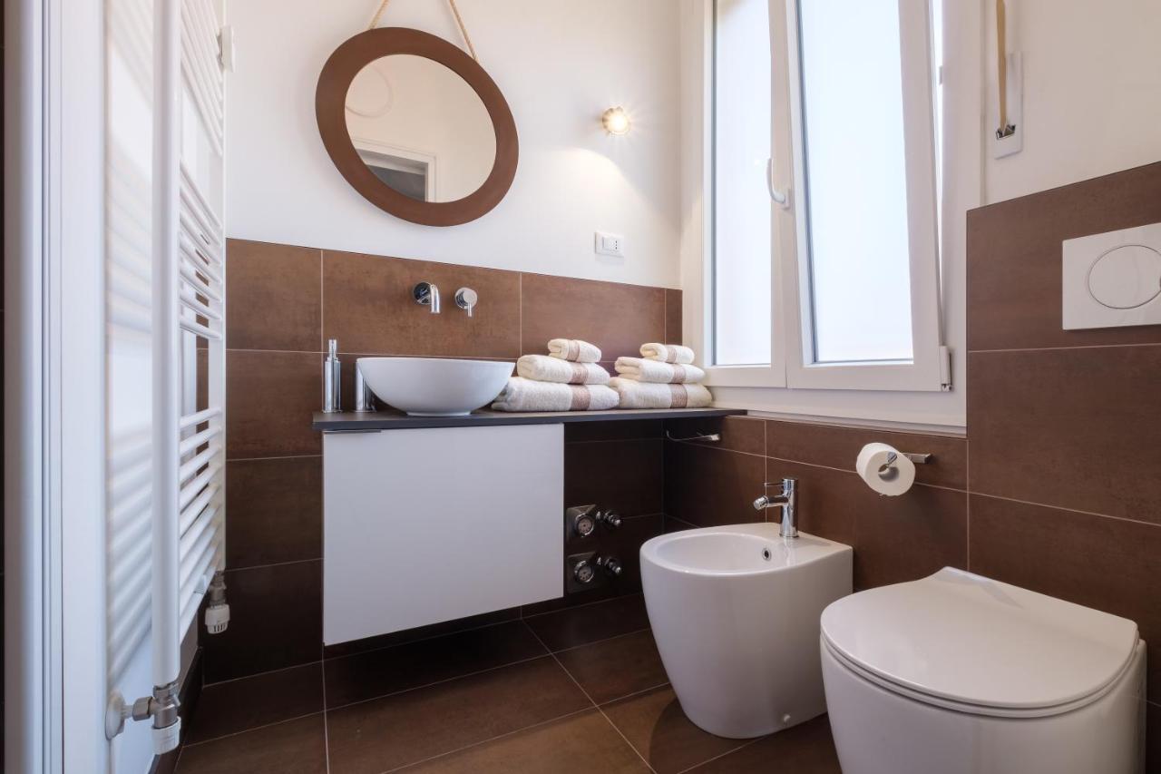 Fabula Rooms 3 Suites With Private Bathroom Болоня Екстериор снимка