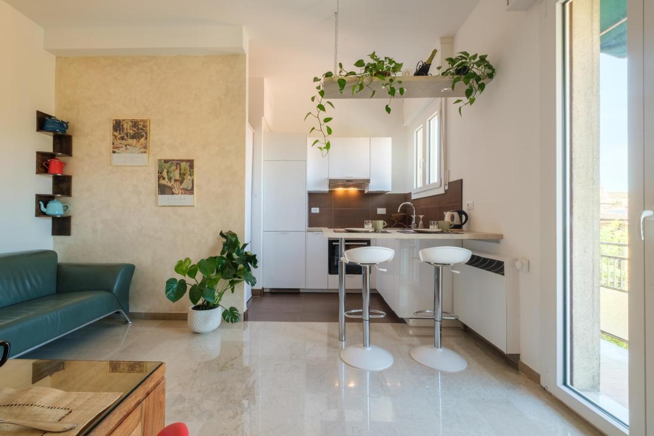 Fabula Rooms 3 Suites With Private Bathroom Болоня Екстериор снимка