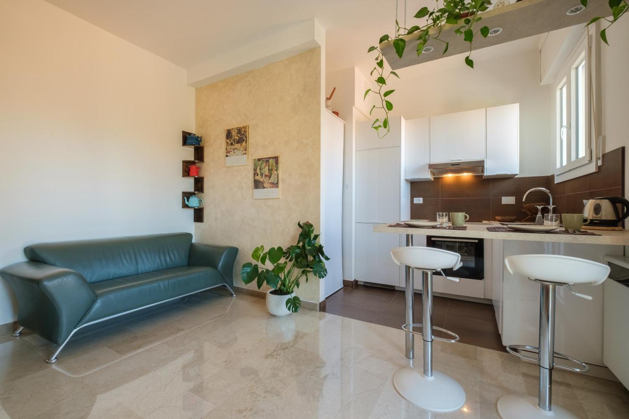 Fabula Rooms 3 Suites With Private Bathroom Болоня Екстериор снимка